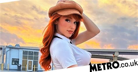 amouranth mega folder|Amouranth